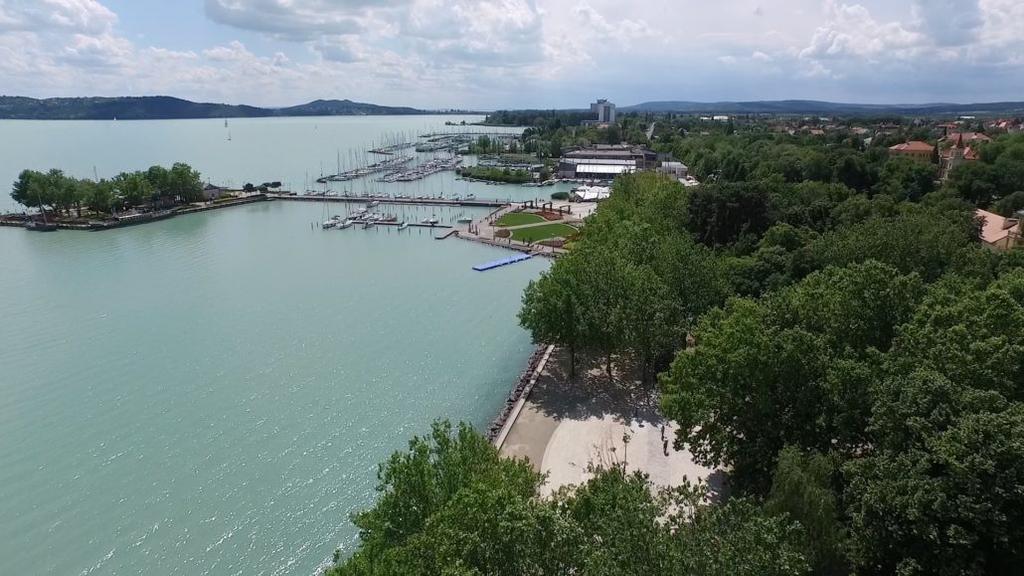 Holiday Exclusive Apartman Balatonfuered Balatonfüred Exterior foto